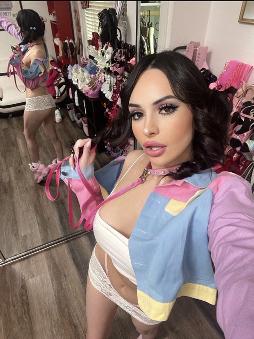 I just shot my first anal scene!!!!! and verdict is&hellip;&hellip;. I love anal 🍑👼🫶 https://t.co/1RnxT2dFGo<a href="/tag/mvsales"class="tags"><span>#mvsales</span></a>