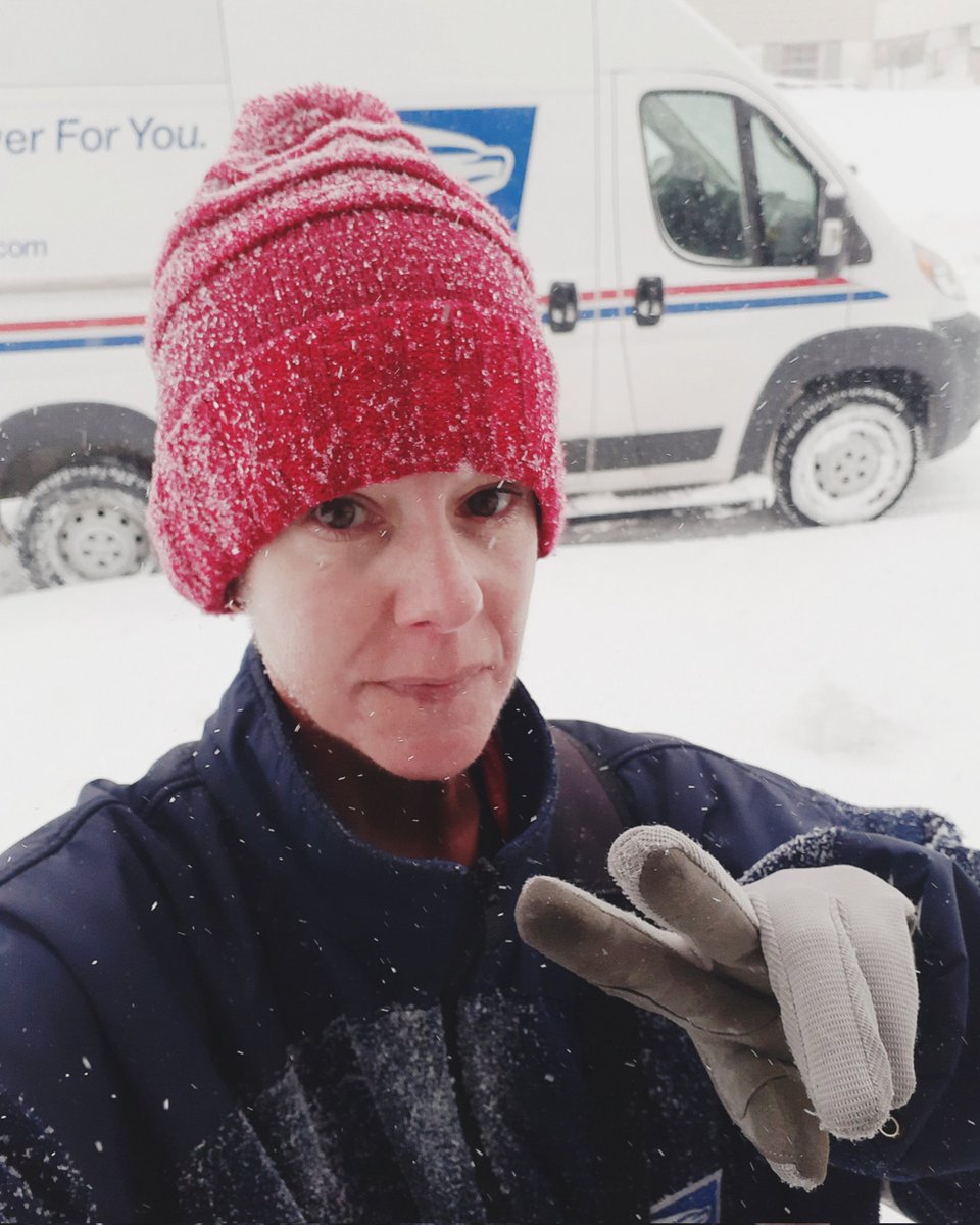 T0nyaK's tweet photo. What's the craziest thing you've ever done for money?
#iawx #blizzard #WeatherAlert #Iowa #blizzard2024 #mailday #maillady #mailladyproblems https://t.co/NdiuwoBM4J