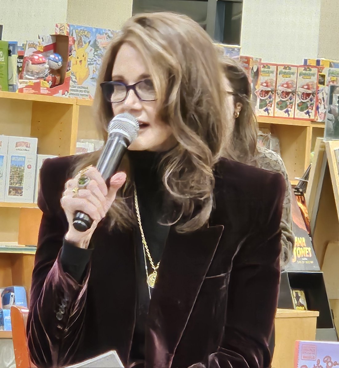 Hena Hasan tweet media