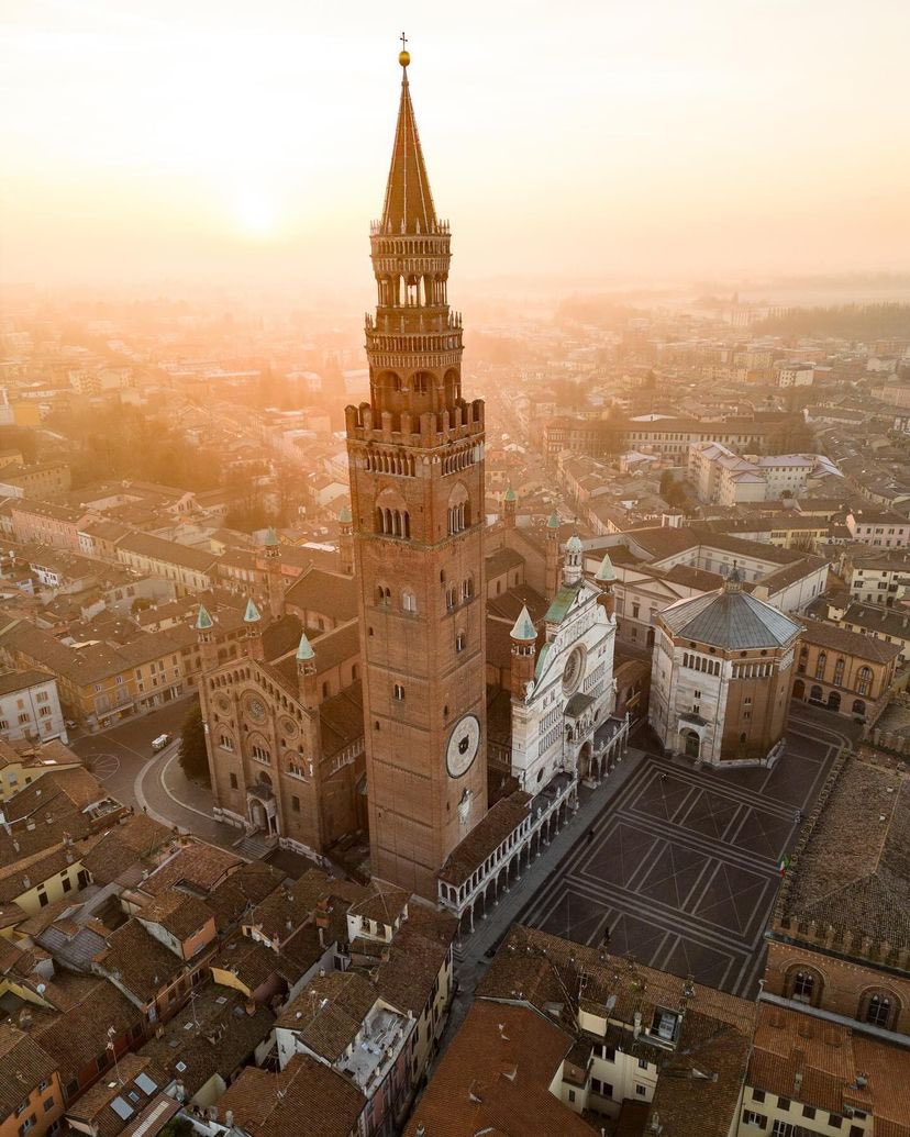 archi_tradition's tweet photo. Cremona, Italy 🇮🇹 
📸:@graz1986 https://t.co/YEI6ATq117
