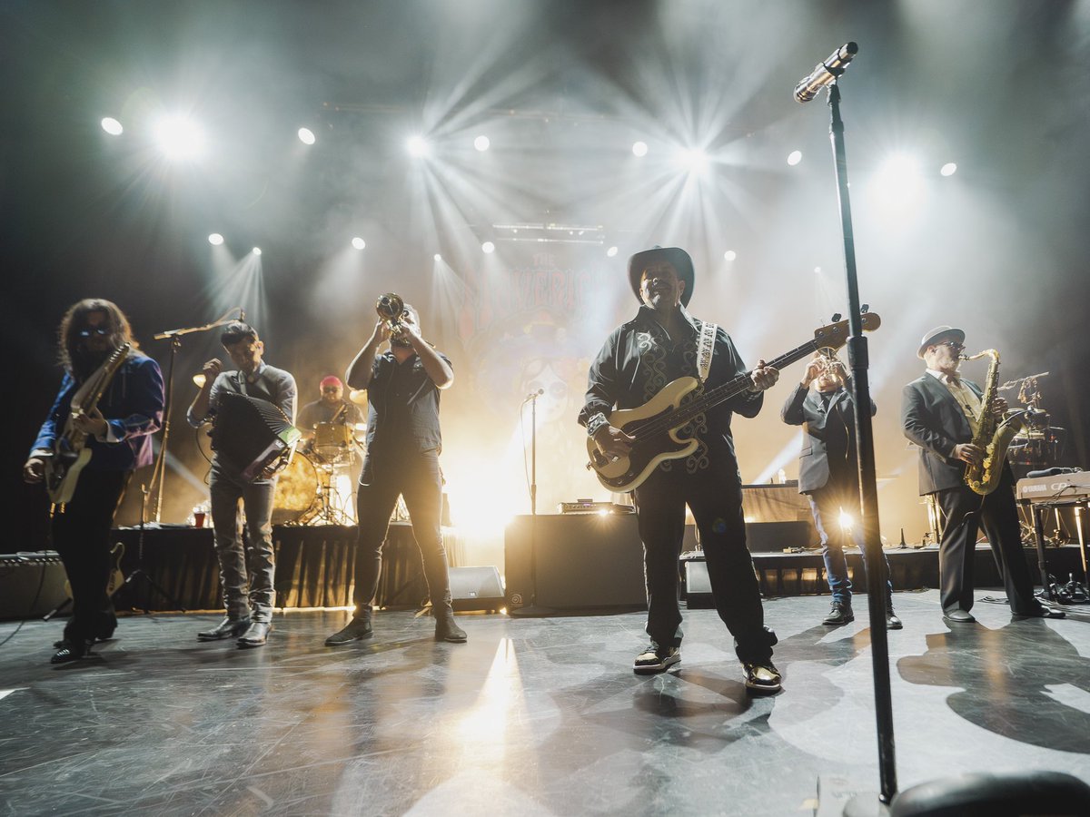 MavericksMusic's tweet photo. El Cajon @TheMagnoliaSD ⛰️ 11.17.23
 📸 @habanamenex #TheMavericks #FallTour23 #TheMavericksLive https://t.co/zM3jOPNFQp