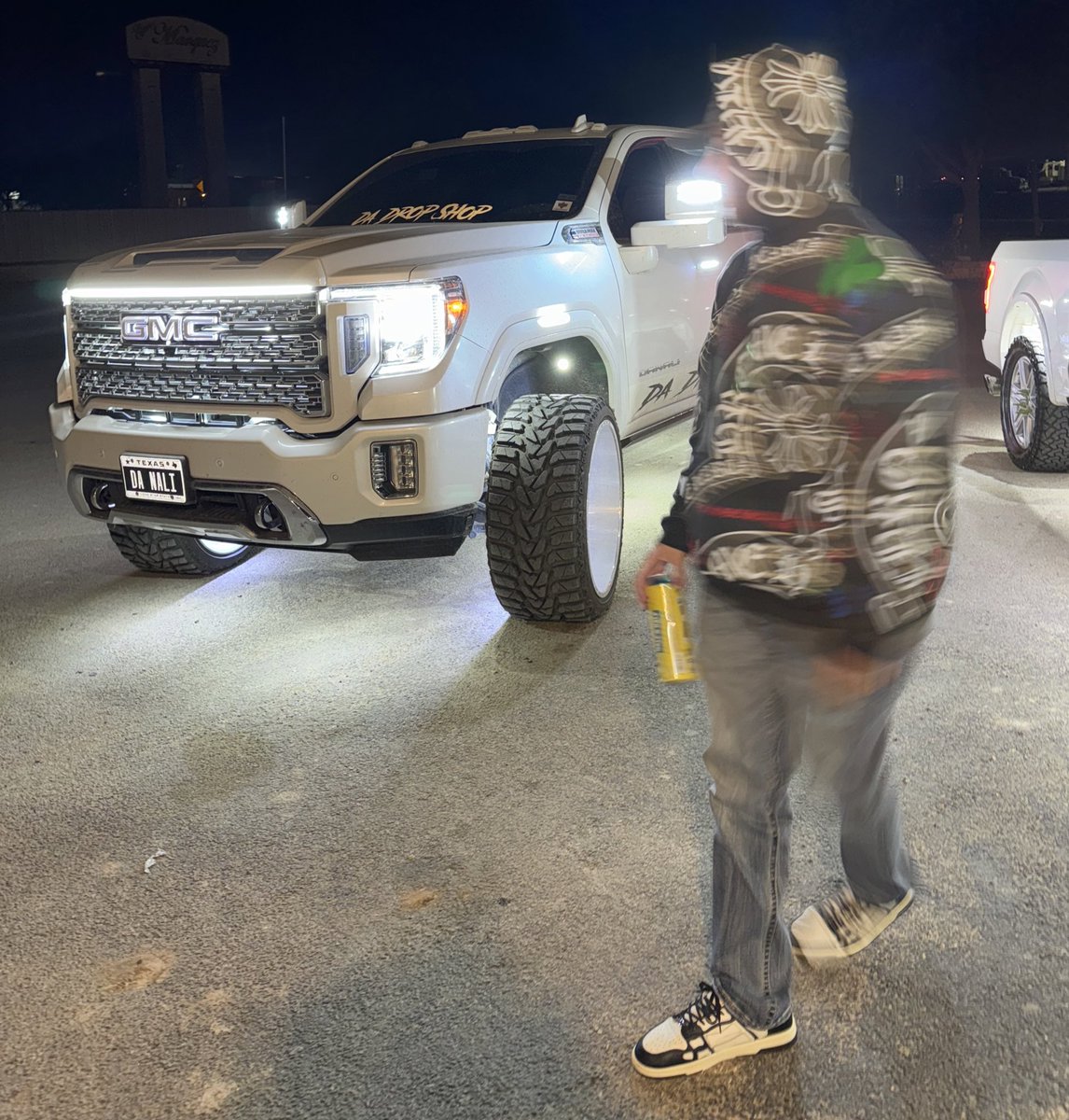 They aint want me to shine, Look at me now bitch Im Glowing 🌟