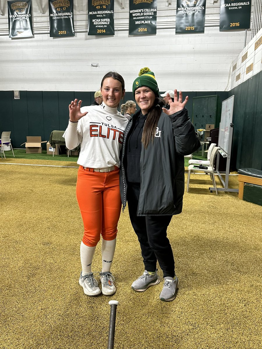 I had an AMAZING time at Baylor’s camp tonight!! @BaylorSoftball Thank you so much to @BUMoore @JohniganSteve and @coach_diaz22 for the awesome experience and feedback. It was so great to meet y’all, and I can’t wait to see y’all again soon!! @TulsaElite08 @TulsaEliteSB