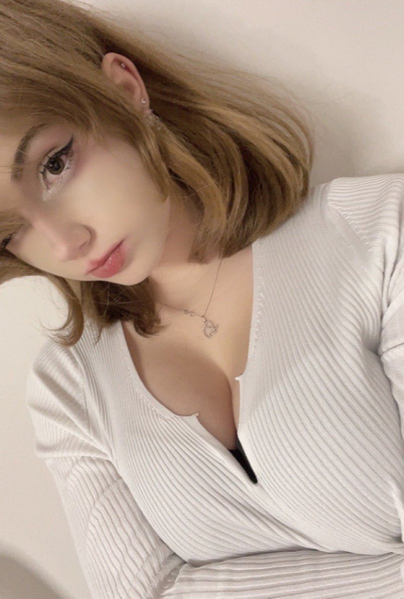 samaa798's tweet photo. like if i can send you stuff
#nsfw #cutensfw #nsfwtwt #blonde #bigboobs https://t.co/MsBmTmPmTc