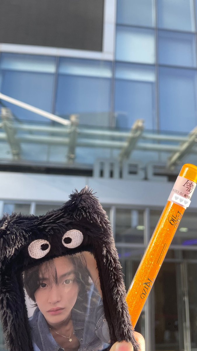 shotdoublelock's tweet photo. 1년만에 라놀.. 🤘🧡 https://t.co/ElF2kFpVUR