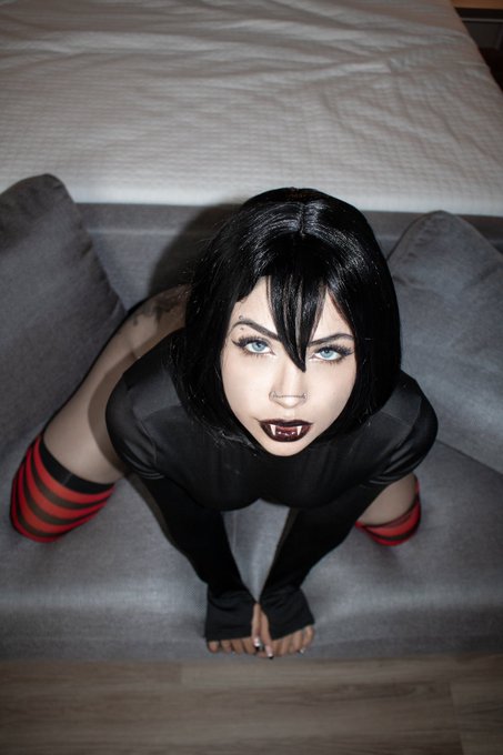 I promise I won't bite 😈 #mavis https://t.co/dG4KjO4XOc<a href="/tag/mavis"class="tags">#mavis</a>