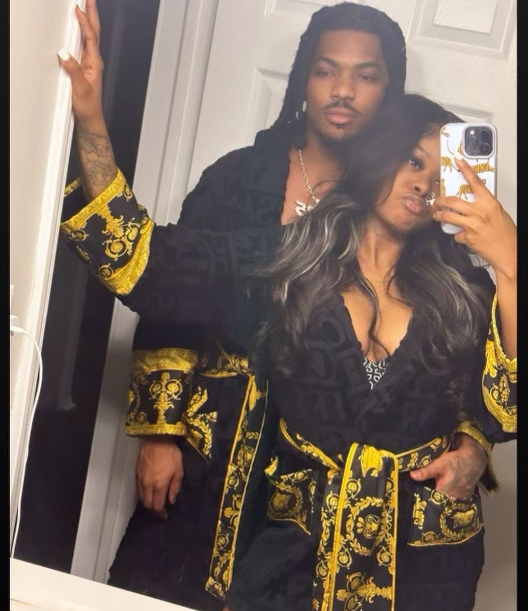 __KRich's tweet photo. You can’t even spell Versace 🥋 https://t.co/MS2cvujPuf