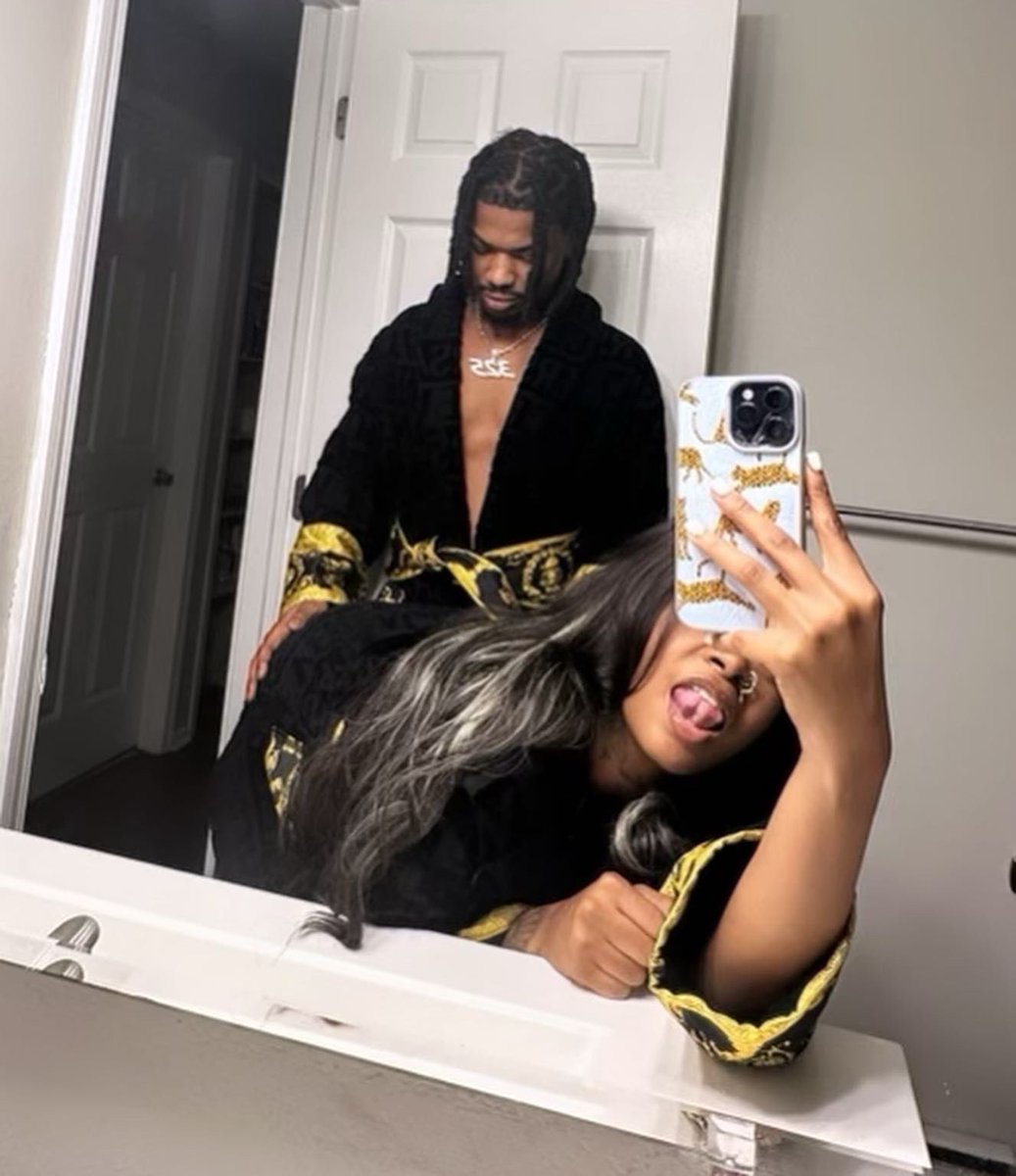 __KRich's tweet photo. You can’t even spell Versace 🥋 https://t.co/MS2cvujPuf