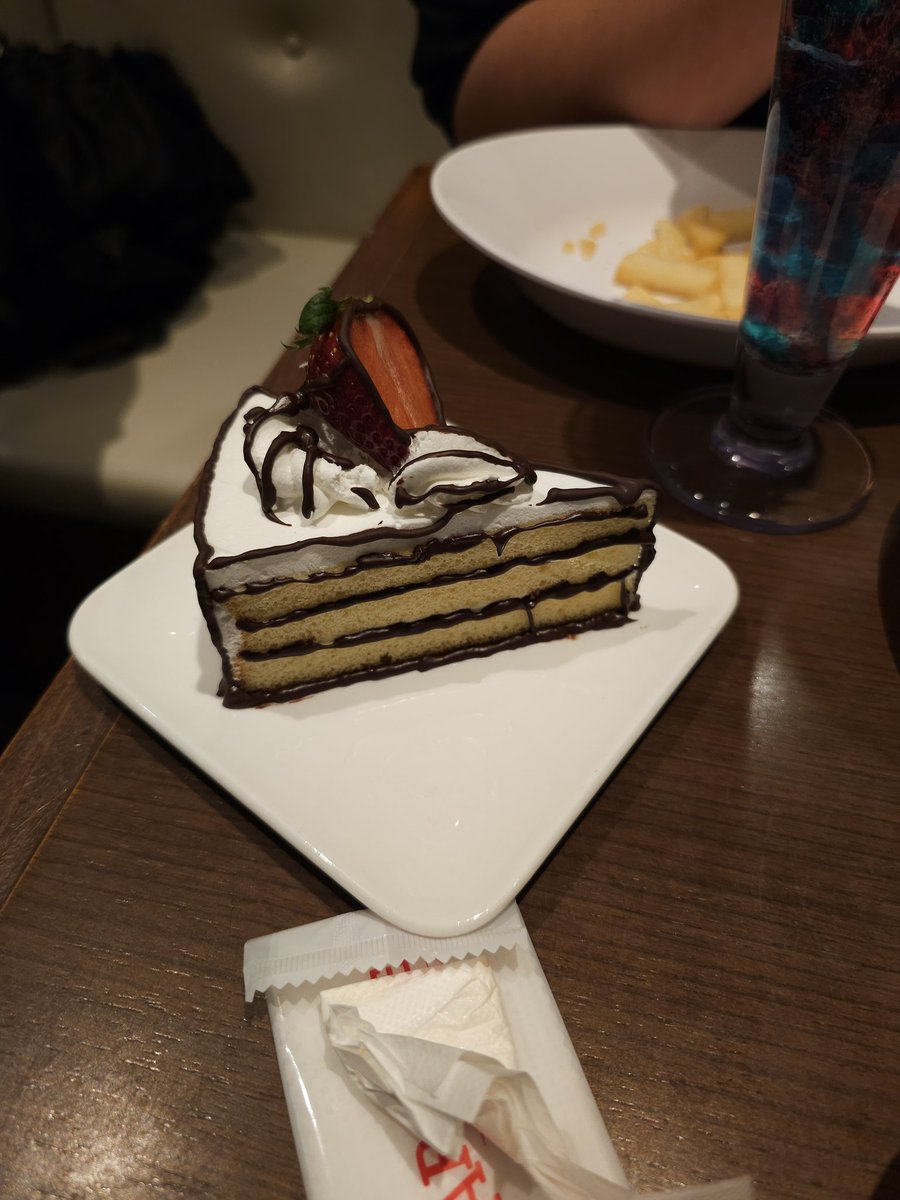 Aya61893161's tweet photo. #スイパラ　#三ノ宮店 https://t.co/7soy7c95vt