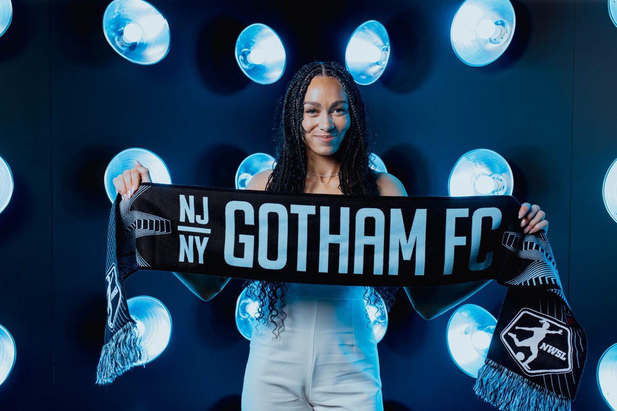 GothamFC's tweet photo. There she glows! 🤩

#GothamFC looks good on you. https://t.co/00iQP1NAjB