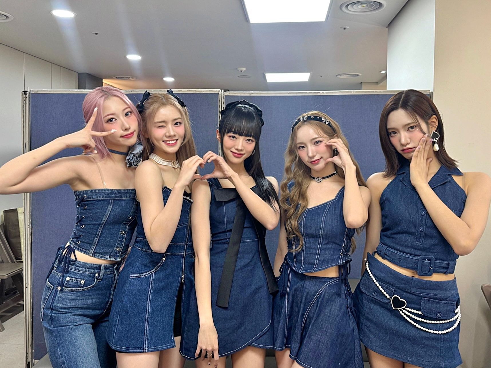 GDsNix1W0AAUgLe?format=jpg&name=large