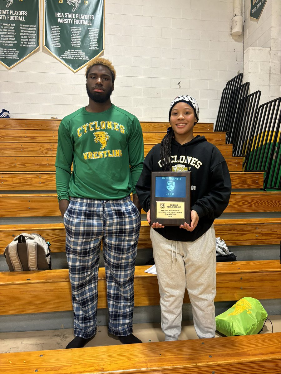 AWoods_55's tweet photo. Thank you to my coaching staff on helping us be the first time our school has been the division champions in wrestling. I am glad to be apart of the team my senior year along side my fellow seniors Jailynn Milam and able to contribute to the many wins we have achieved as a team. https://t.co/9SoYQ8N8jP