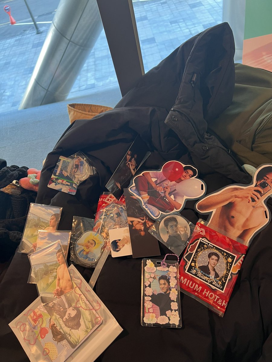Gemiyaki4thT's tweet photo. Ready to meet bossss 💘 #Bosschaikamon #Bossblockchain https://t.co/pgovI3H2xo