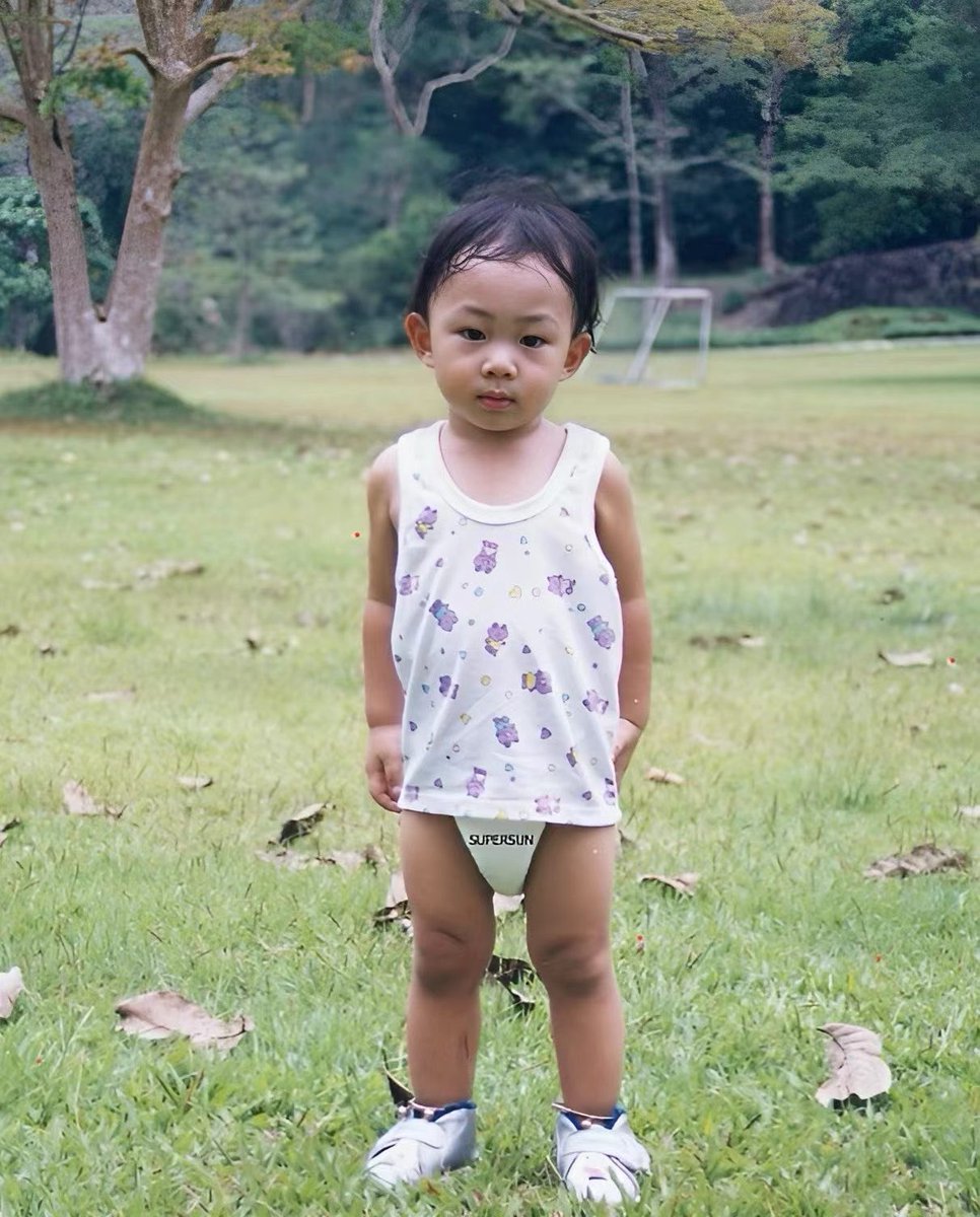 baby nunu 👶🐱
(feat. SUPER SUN)

#FanArtForZeeNuNew 
#ZeeNuNew #NuNew 
<a href="/MonkiiPP/">NuBung 🙈 ด้อมด้อมมองมอง</a> <a href="/CwrNew/">NuNew</a>