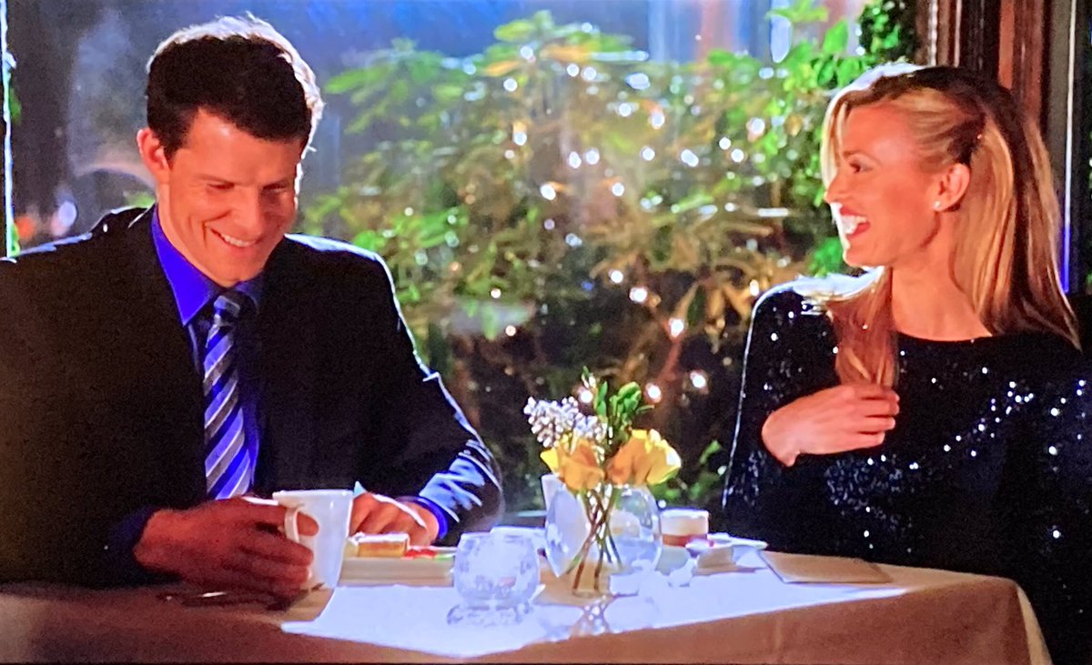 heartie_jan's tweet image. Such a good scene! 
@Eric_Mabius @RealBrookeD 
#HowtoFallinLove
@HallmarkDrama