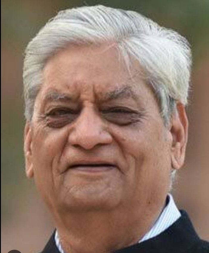 Many Many congratulations and best wishes to Editor-in-chief of Patrika Group, writer, litterateur #GulabKothari ji on completing 75th years.