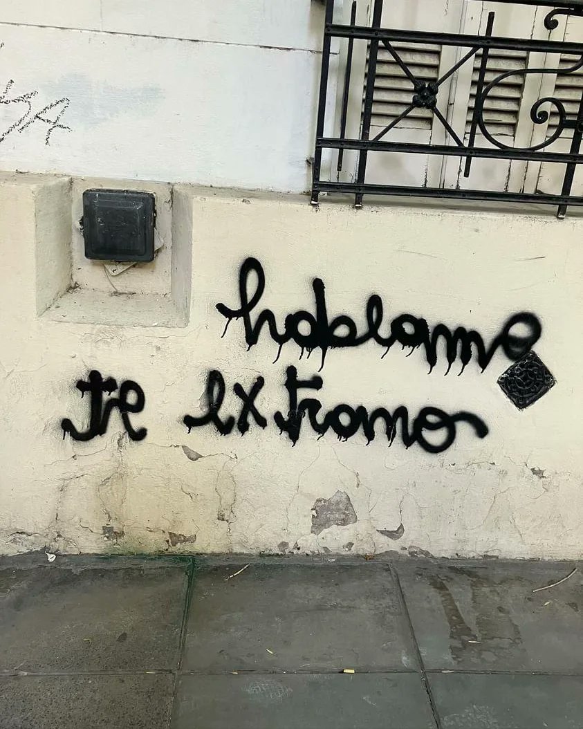 ᴍᴇ ʟᴏ ᴅɪᴊᴏ ʟᴀ ᴘᴀʀᴇᴅ ⚡ (@laparedmelodijo) on Twitter photo 