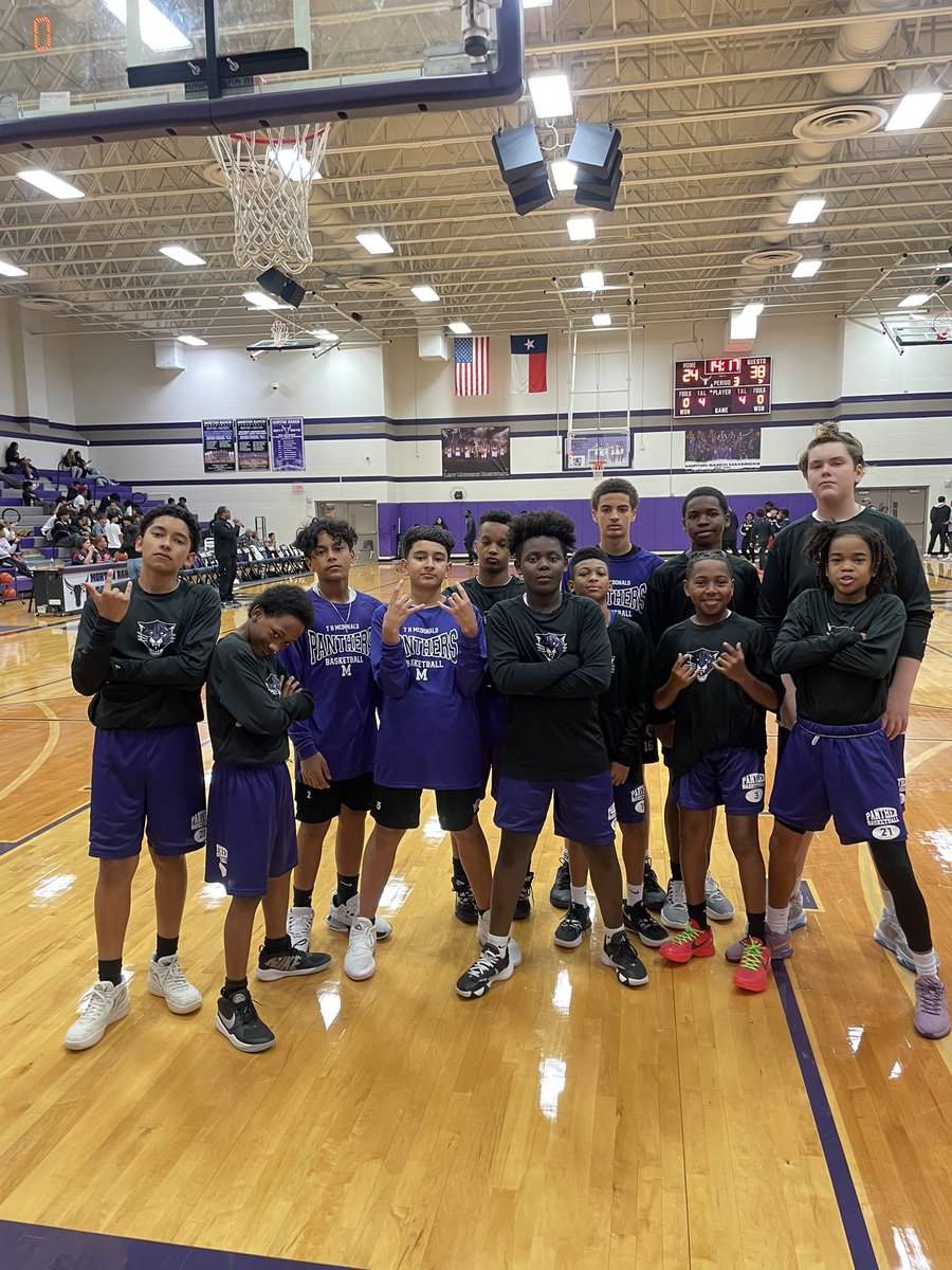 WilliamsJr_24's tweet photo. Big S/O to our guys for representing well for JH night! You guys did great while having a good time.. Thank you @MrhsBoysBball ππ
#FutureMavs https://t.co/1mfxkILmPG