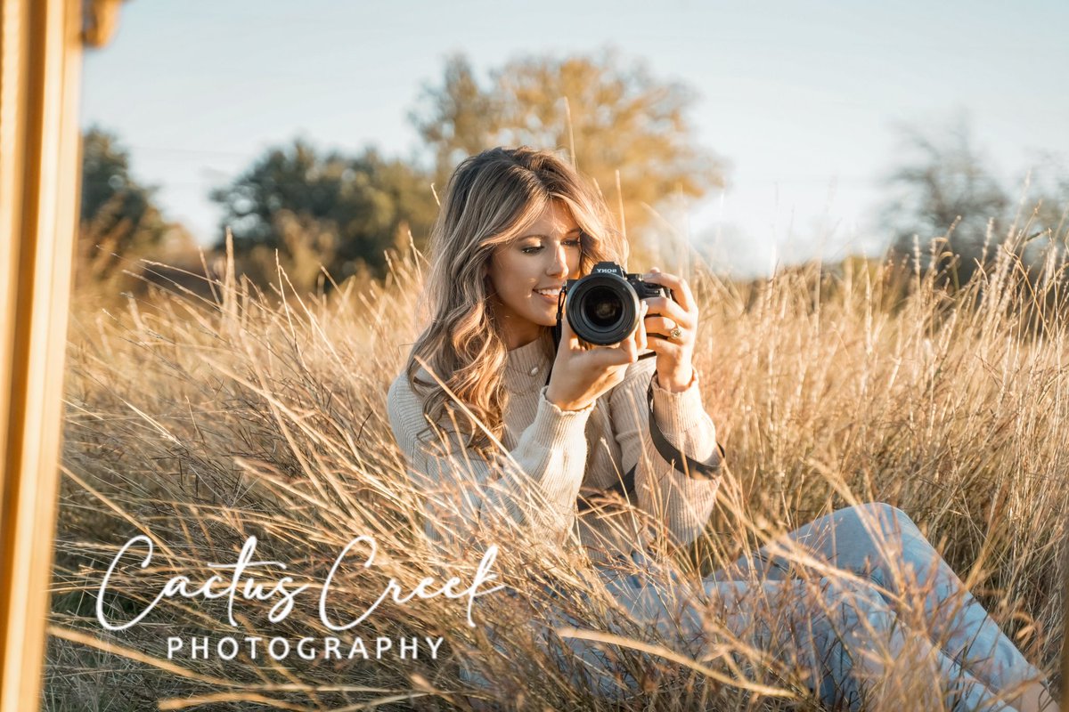 Lyssa2016's tweet photo. Just a girl and a camera against the world 🌎 https://t.co/7d9StOCXPi