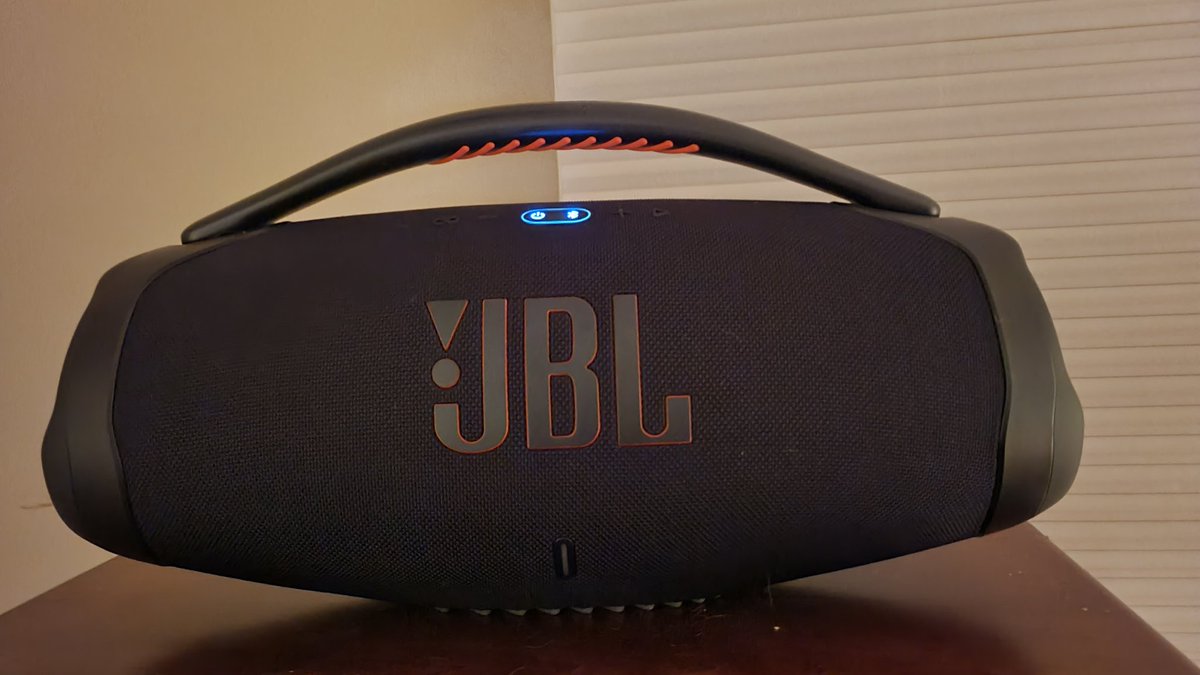 Dexxxzzz's tweet photo. Mys sons got me the #JBL #Boombox3 for Christmas and I am really loving it. I am a music addict and the Boombox sounds amazing and it has up to 24 hours of battery life on one charge and it is water and dust proof https://t.co/hbpSoVKZsR
