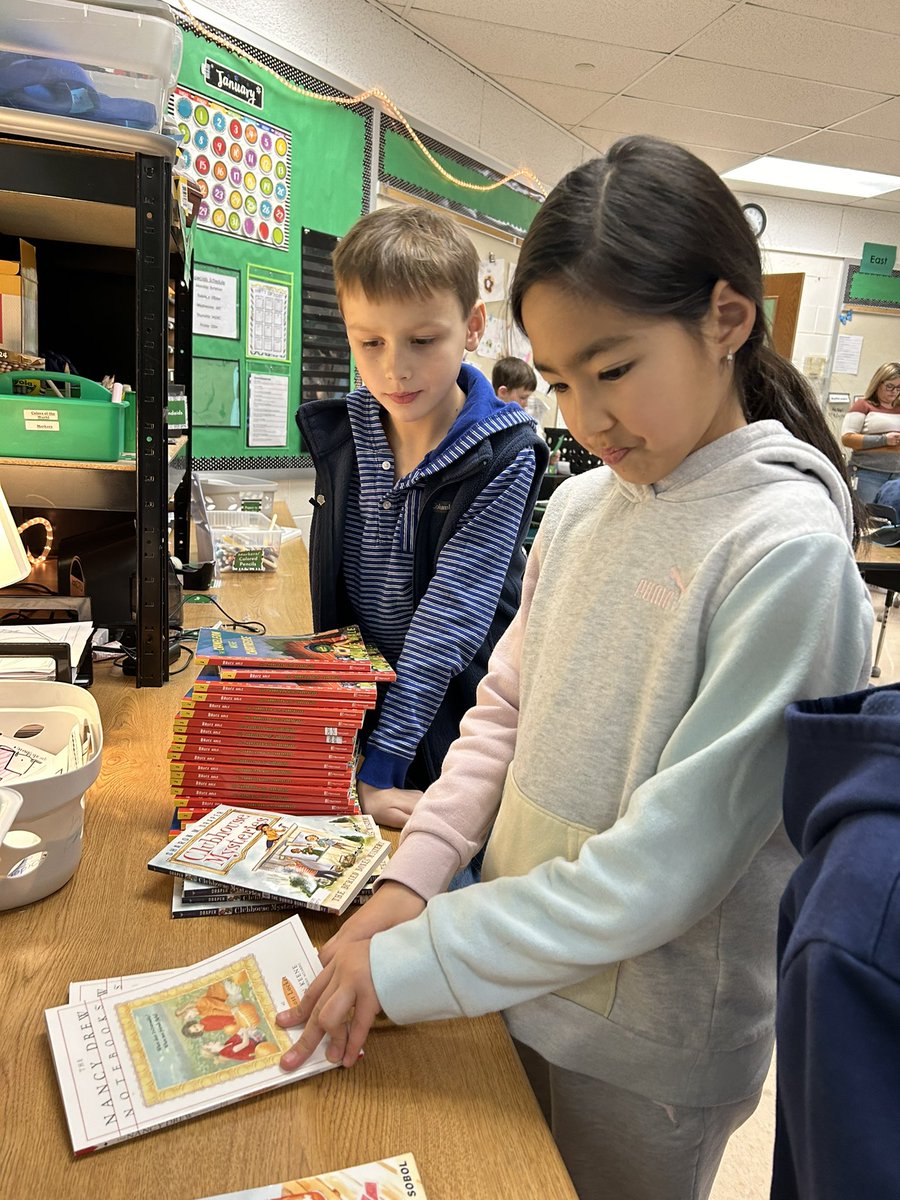 MissyMecum's tweet photo. Our “Monster Learners” started our Mystery Reading Unit today! They are SO excited to look for clues with their magnifying glasses and make some predictions in their case files. Mystery books are such a fun way to keep developing our fiction skills! #MasonElementary https://t.co/OCOyHsCm1v