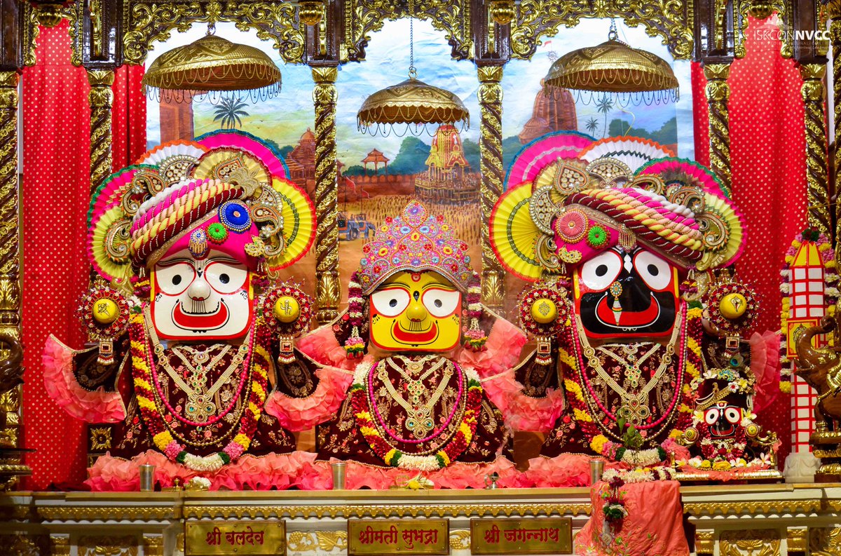 ISKCONPune's tweet photo. 🗓13-01-2024🙏🌷Today's Darshan🌷
🌷Sri Sri Jagannath Baldev Subhadra🌷
🚩@ISKCONNVCCPune🚩
.
.
#ISKCONNVCC #ISKCONPune #ISKCON
#ISKCONNVCCPune #PUNE #DailyDarshan
#Saturday #13thjanuary #13thjanuary2024
#bestphotochallenge #BestPhotographyChallenge
#picturechallenge https://t.co/MYVJeXK6O9