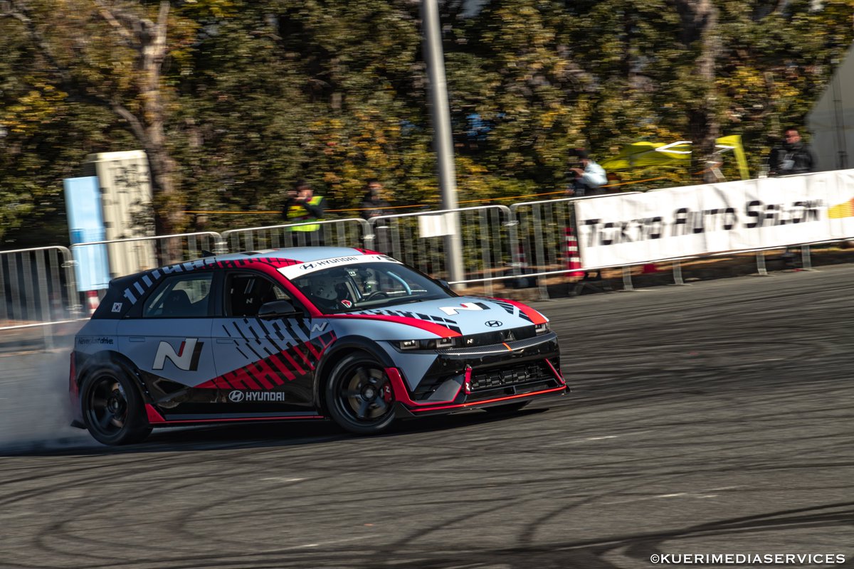 Legacy_BL_jun's tweet photo. Hyundai IONIQ 5N "Drift Spec"
#TAS2024 #東京オートサロン2024 #HyundaiN #IONIQ5N #Nmotion https://t.co/RWevVCVrNe