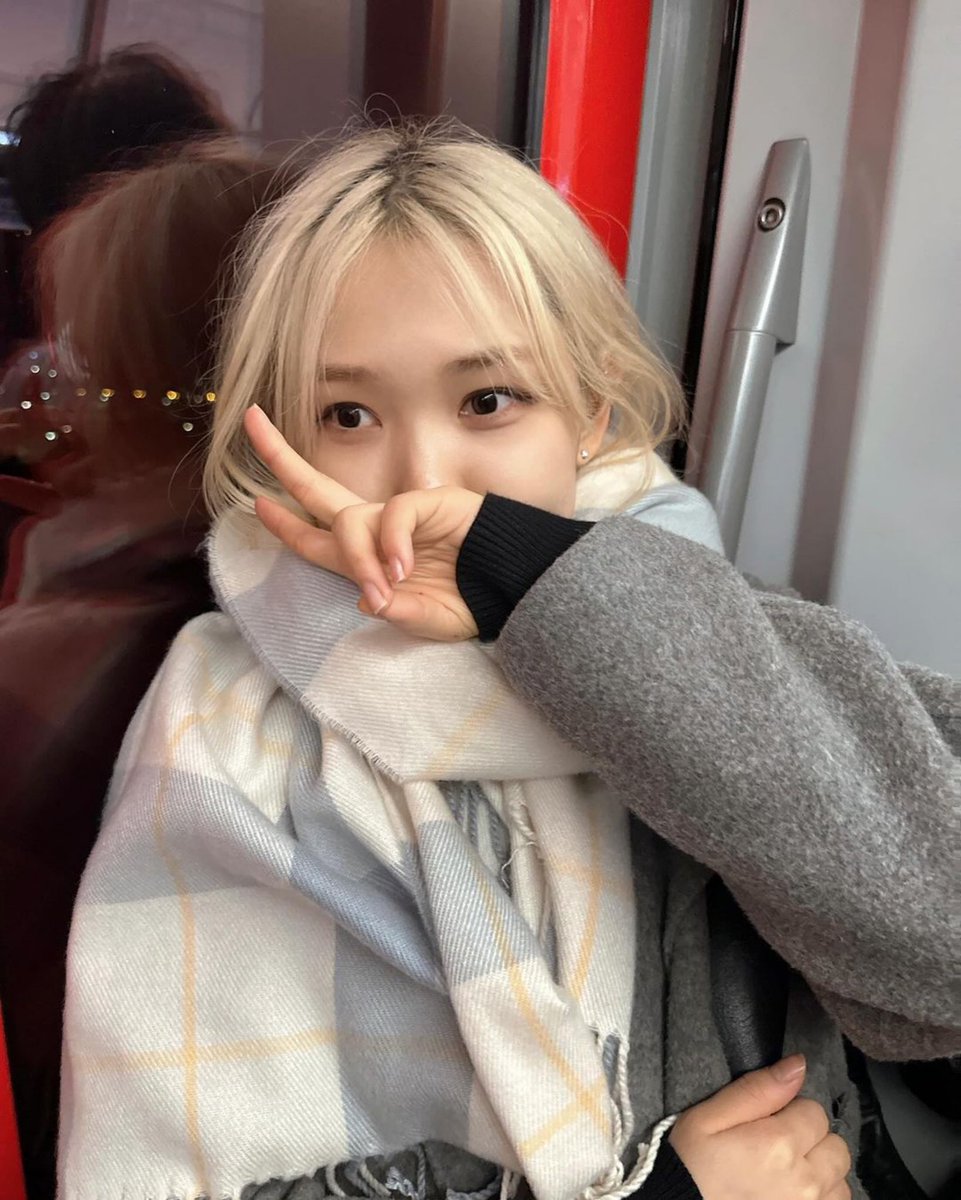 huiyeonsource's tweet photo. -

#휘연 #HUIYEON https://t.co/KYyGalvBKC