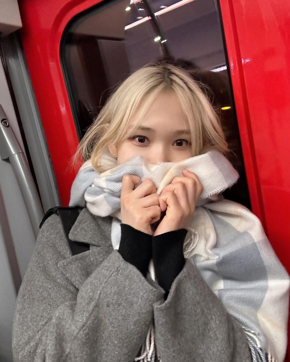 huiyeonsource's tweet photo. -

#휘연 #HUIYEON https://t.co/KYyGalvBKC