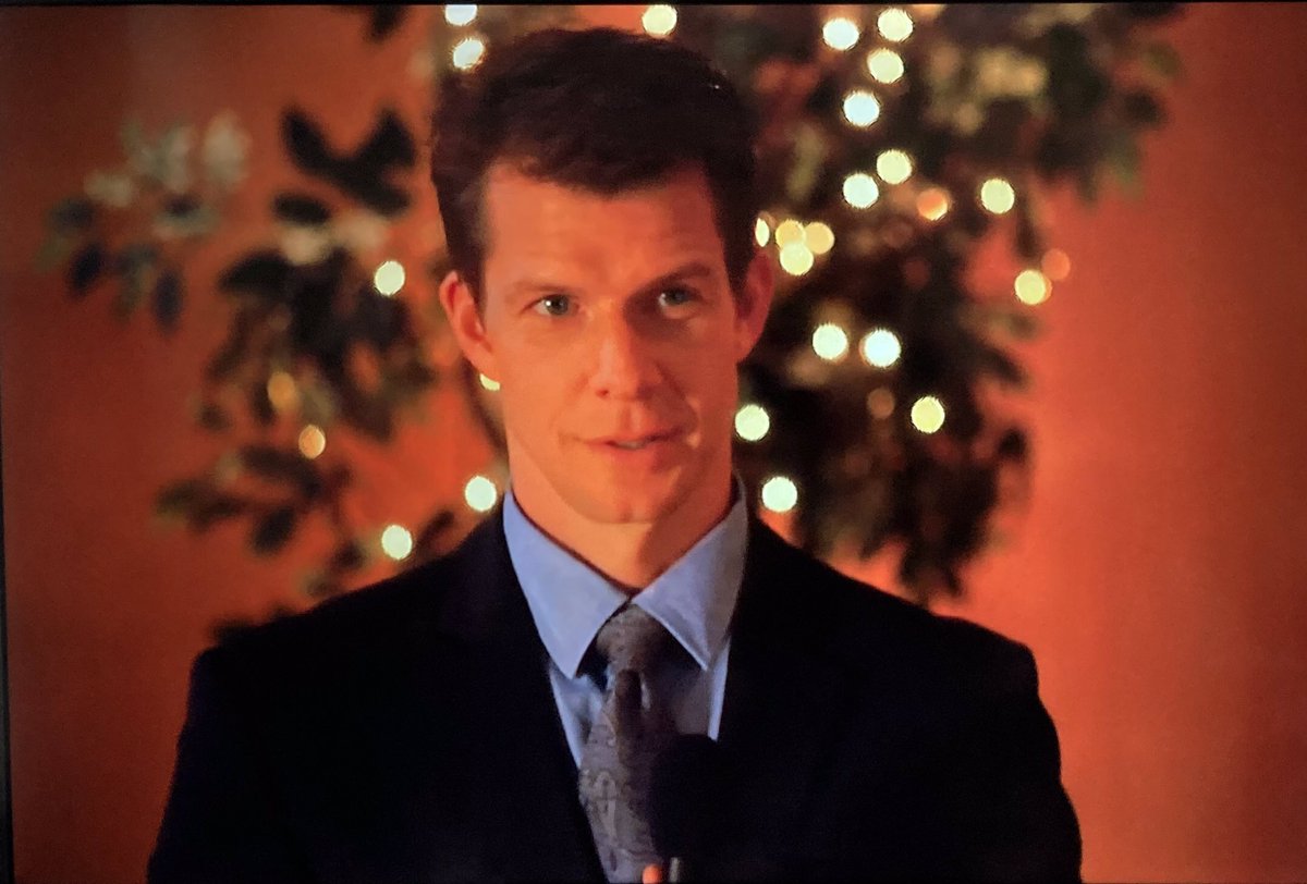 heartie_jan's tweet image. “I like my life so much more with you in it, and I’d like keep it that way.” 🥹🥰🥹 🥰 @Eric_Mabius #HowtoFallinLove @HallmarkDrama