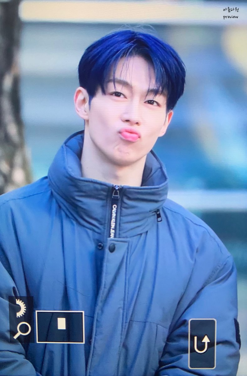 beautiful950724's tweet photo. 240113 음막중심
오래만~

#다원 #DAWON #이상혁 #상혁 #SF9 #에스에프나인 #Sequence #비보라 #BIBORA https://t.co/ERyfBeTzwf