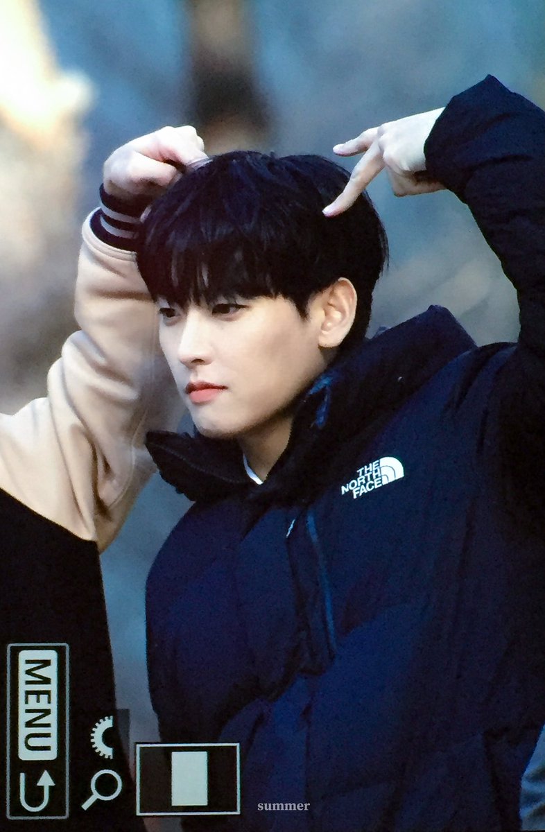 summer930712's tweet photo. 240113 음중

겨울인성의 컴백이다🥹💕

#SF9 #에스에프나인 #인성 #INSEONG
@SF9official https://t.co/7FEvs2XOzr