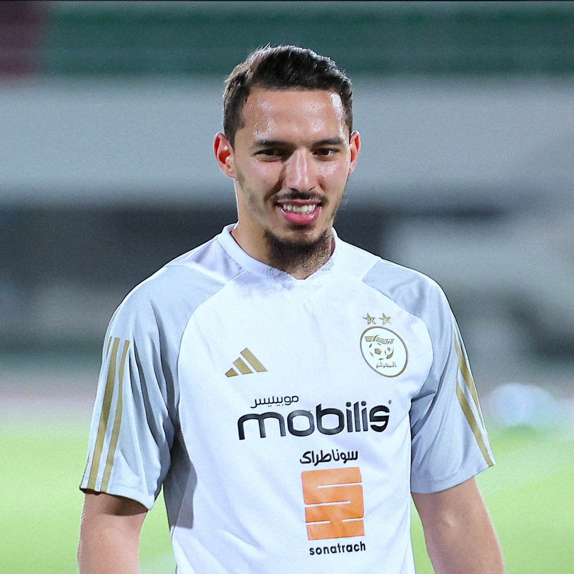 ActuDZ_'s tweet image. À tout juste 26 ans, Ismaël Bennacer disputera déjà sa quatrième Coupe d'Afrique avec l'Algérie... 🇩🇿🤩

(@LesVerts)