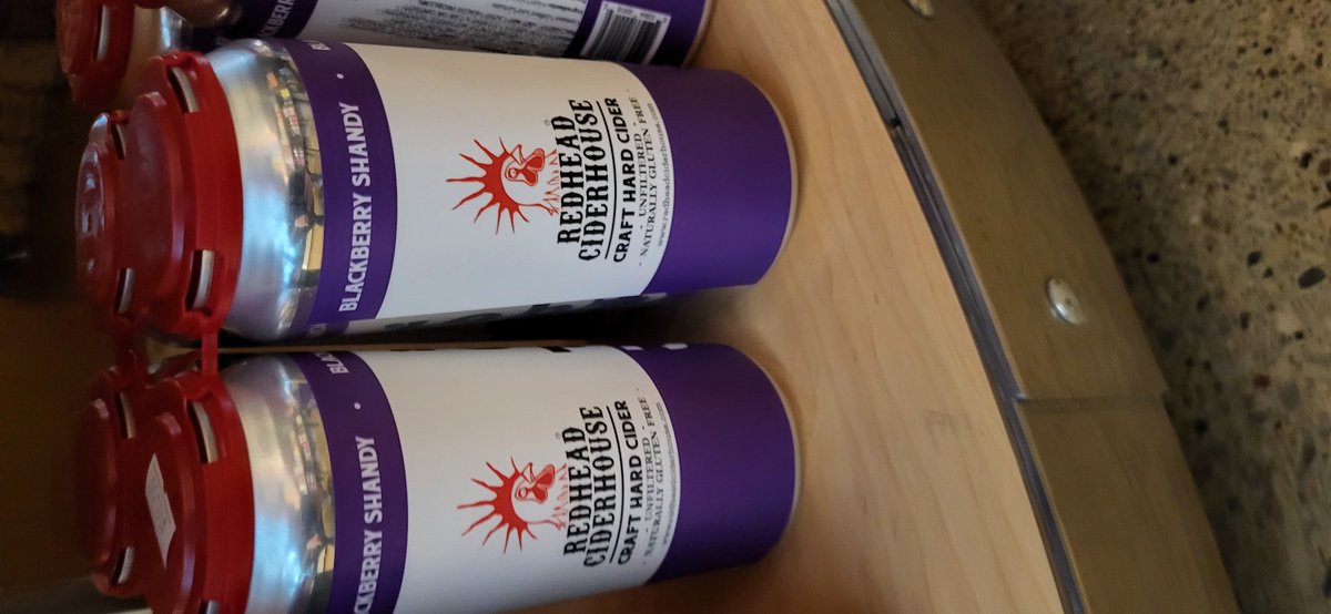 WolfTimber3's tweet photo. @koyonept_u It's blackberry beer. Really good covering up the taste of the hops and usual beer taste. https://t.co/F7eg9kXgXY