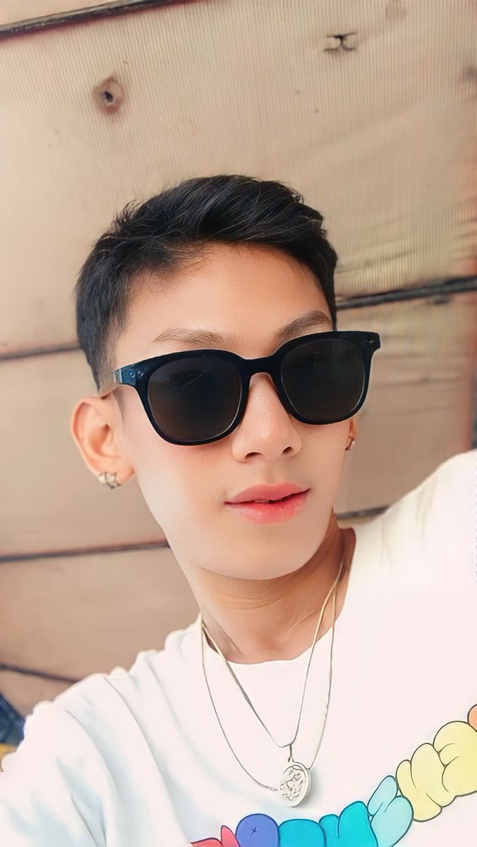 _SRA9888's tweet photo. ✨🔆 https://t.co/fwUFrdyR4i