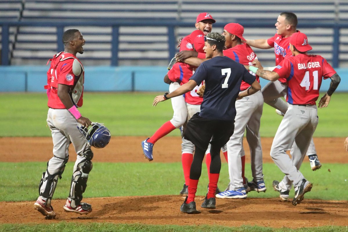 Triunfó la unidad, la confianza en cada uno, el empeño en romper vaticinios que los subestimaban Ha sido el éxito del pueblo que  confió en las virtudes de Yulieski para dirigir #Artemisa #ArtemisaJuntosSomosMás #Cuba <a href="/GladysArtemisa/">Gladys Martínez Verdecia</a> <a href="/JuanBertico/">Juan Alberto Rodriguez</a> <a href="/GiseArtemisa/">Giselle_Vichot</a> <a href="/DiarioArtemisa/">Periódico Artemisa</a>