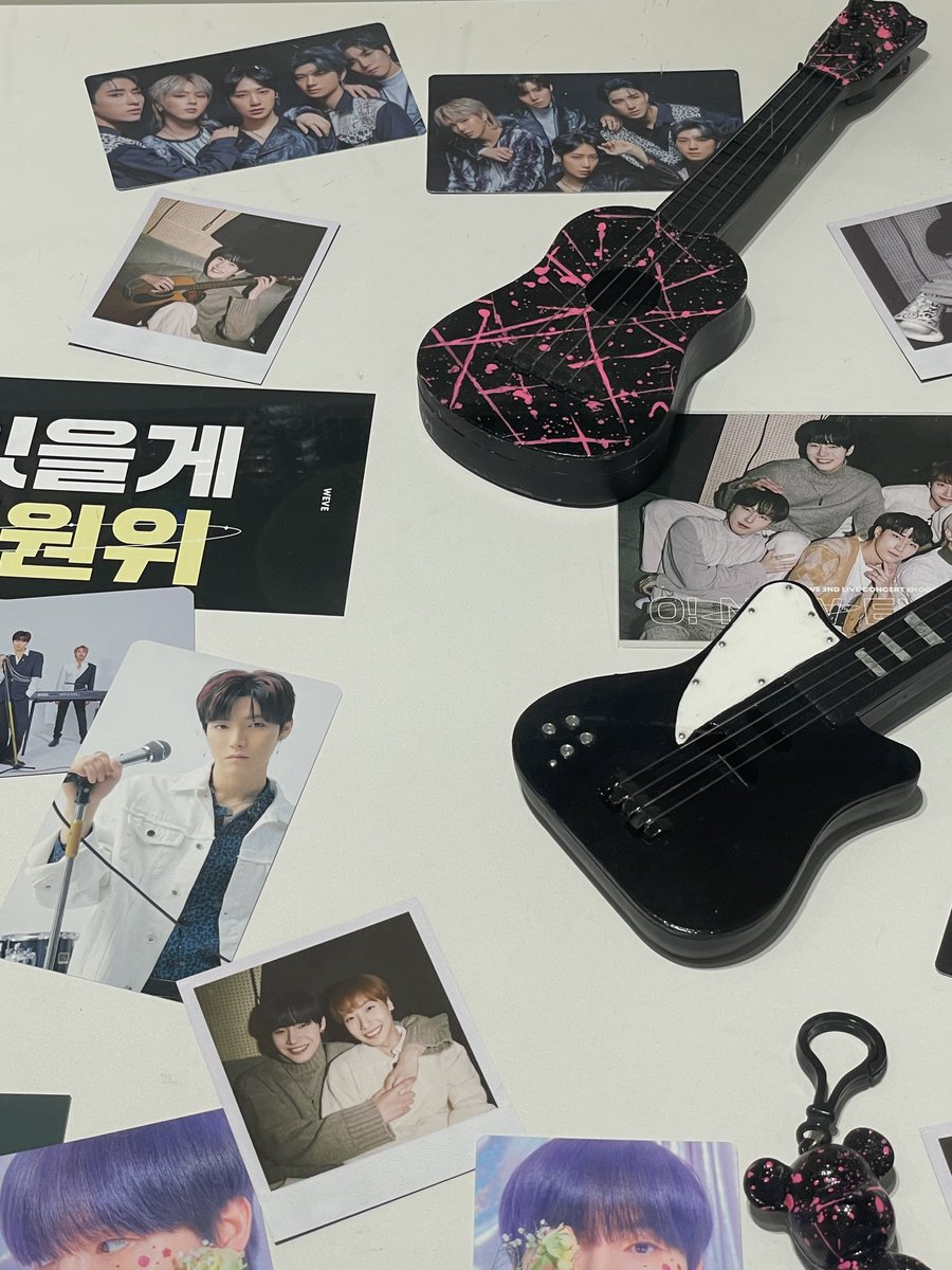 #WELCOME_BACK_YONGHOON

2022-2024 곰신 정산 zip.💗
그동안의 시간들이 애정 어리게 녹아 있어서
군백기의 종지부를 행복하게 추억하며 찍었어요 🫡♡
준비해 주셔서 고생 많으셨고 감사랑해요 😻💗
위쁘들 꽃신 신고 스탠딩 뛰자 이제 ...
용훈아 어서와 전역 축하해 🫡❤️