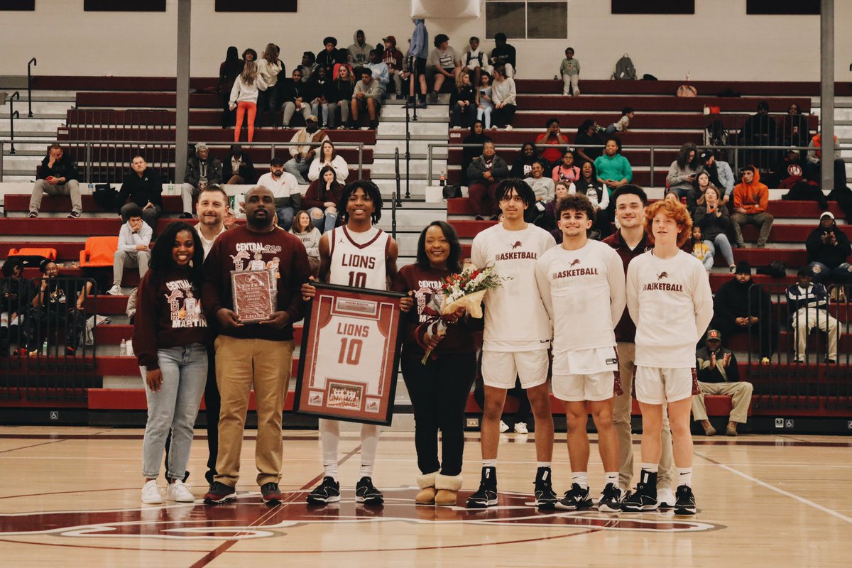 Central Basketball tweet media