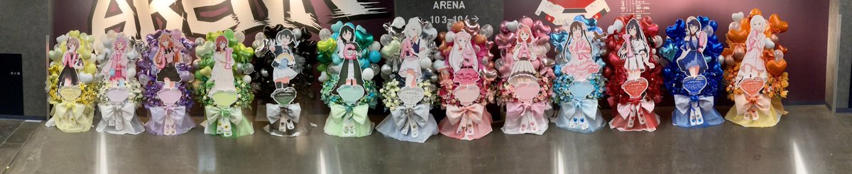 usamikiyu's tweet photo. 虹ヶ咲6thライブ全員にフラスタを贈ることが出来ました！
中国ファン210名の力を合わせて
皆に「Love」を伝えましたか💞
今回実行役を担当させていただき、国境を越えた架け橋になって本当に光栄です♪
現地の方達是非ご覧下さい
素敵な花屋:フラワースペース華遊
#虹6th神奈川_day1
#虹6th神奈川_day2 https://t.co/WYVMLx0qR4