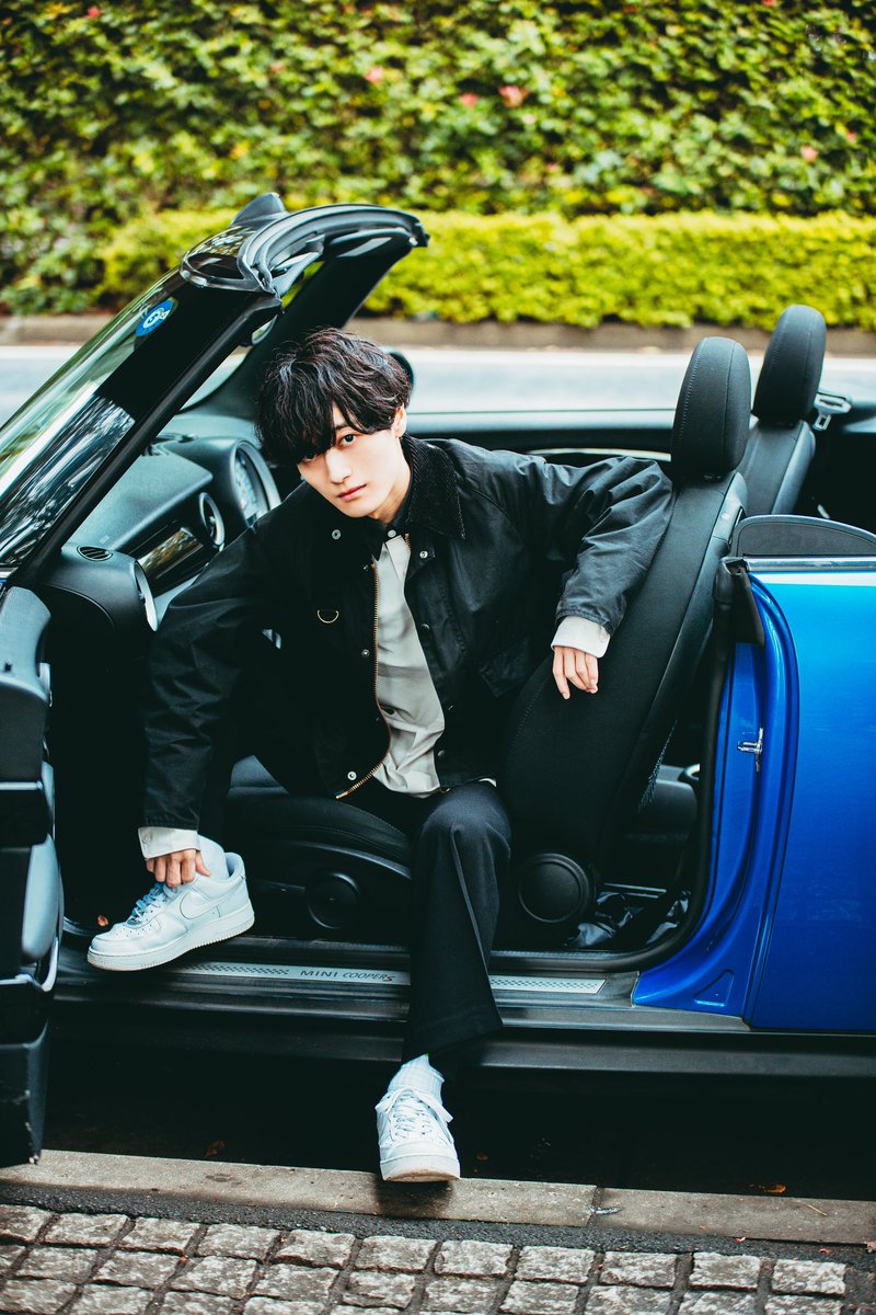 ㊗️🍾 Happy Birthday🎂🎉

本日はVo.ヒノ ハルキの誕生日！
なんだかんだメンバー最年長！！
皆んなでお祝いしよう🍻