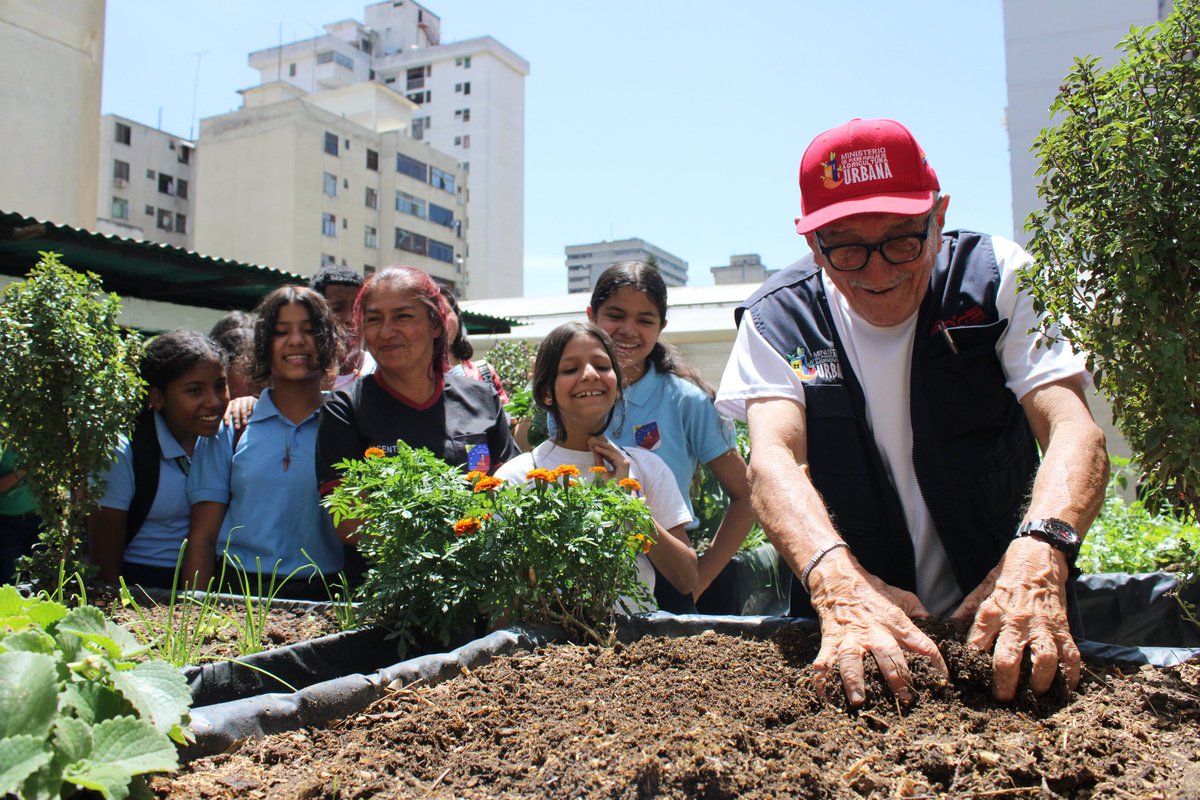 #13Ene| 🇻🇪  ¡ETIQUETA DEL DÍA! ▶️ 

#AfirmativosAvanzamos

¡Más firmes que nunca!