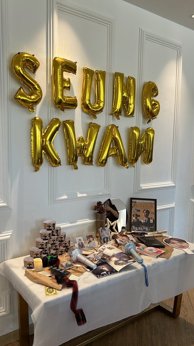 Syee1205's tweet photo. #ALWAYSWITHBOO_
#SeungKwan https://t.co/lzwTyUlvGr