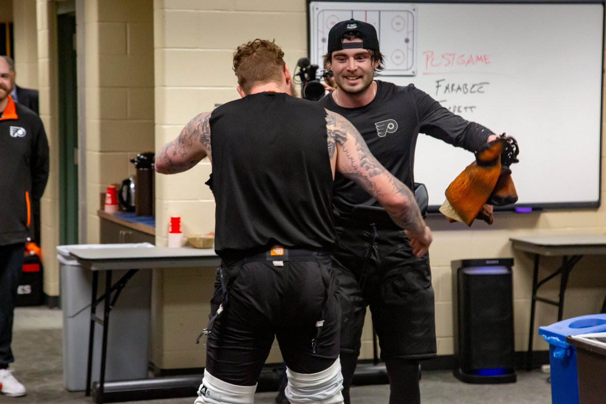 NHLFlyers's tweet photo. From Ducks to Dogs. 🐕

#PHIvsMIN | #LetsGoFlyers https://t.co/QoDg9ejAfP