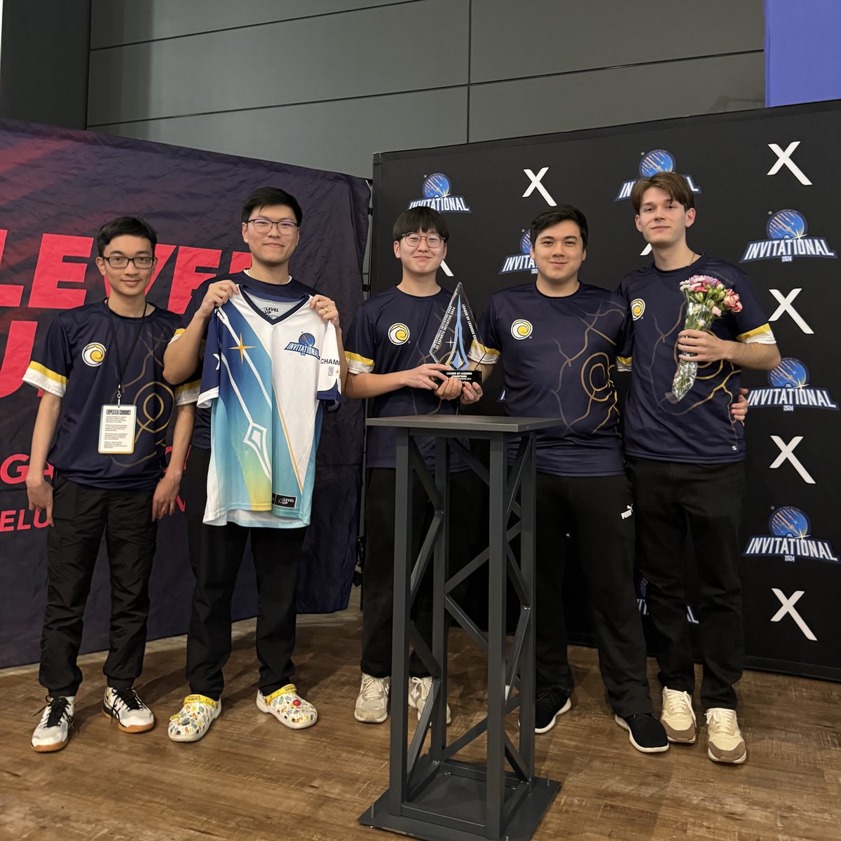 UCIEsports's tweet photo. 🫰💕

#UCIWIN https://t.co/z2zUR9IKjI