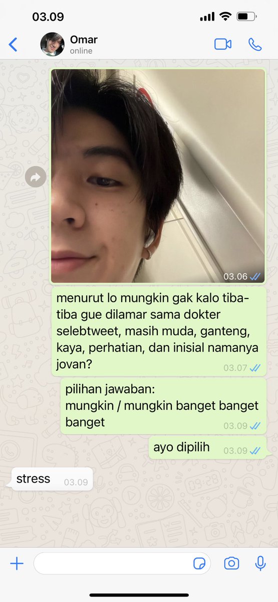 donsteacup's tweet photo. latihan jadi pacar. katanya kalau orang pacaran harus selalu ngabarin kan? https://t.co/W9qsy8vB0U