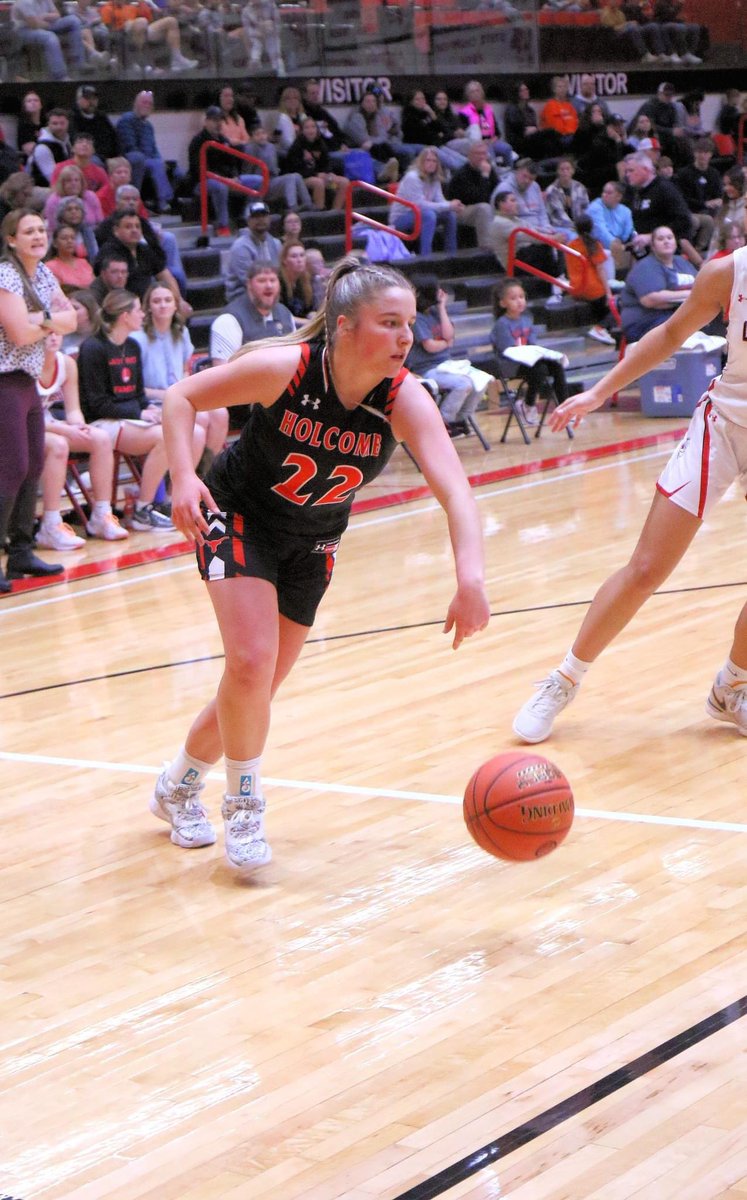 Another double-double for 2025 <a href="/halbaljones22/">Halle Jones</a> in a 59-58 win over Scott City. Career-High 36p and 10r!! #magicfamily <a href="/RobertPGHKansas/">Robert Kelly</a> @KSScoutDeck <a href="/catfan28/">Catfan28</a> <a href="/SunflowerSmack/">Sunflower Smack Show</a> <a href="/bcswedeswbb/">Bethany Women’s Basketball</a>