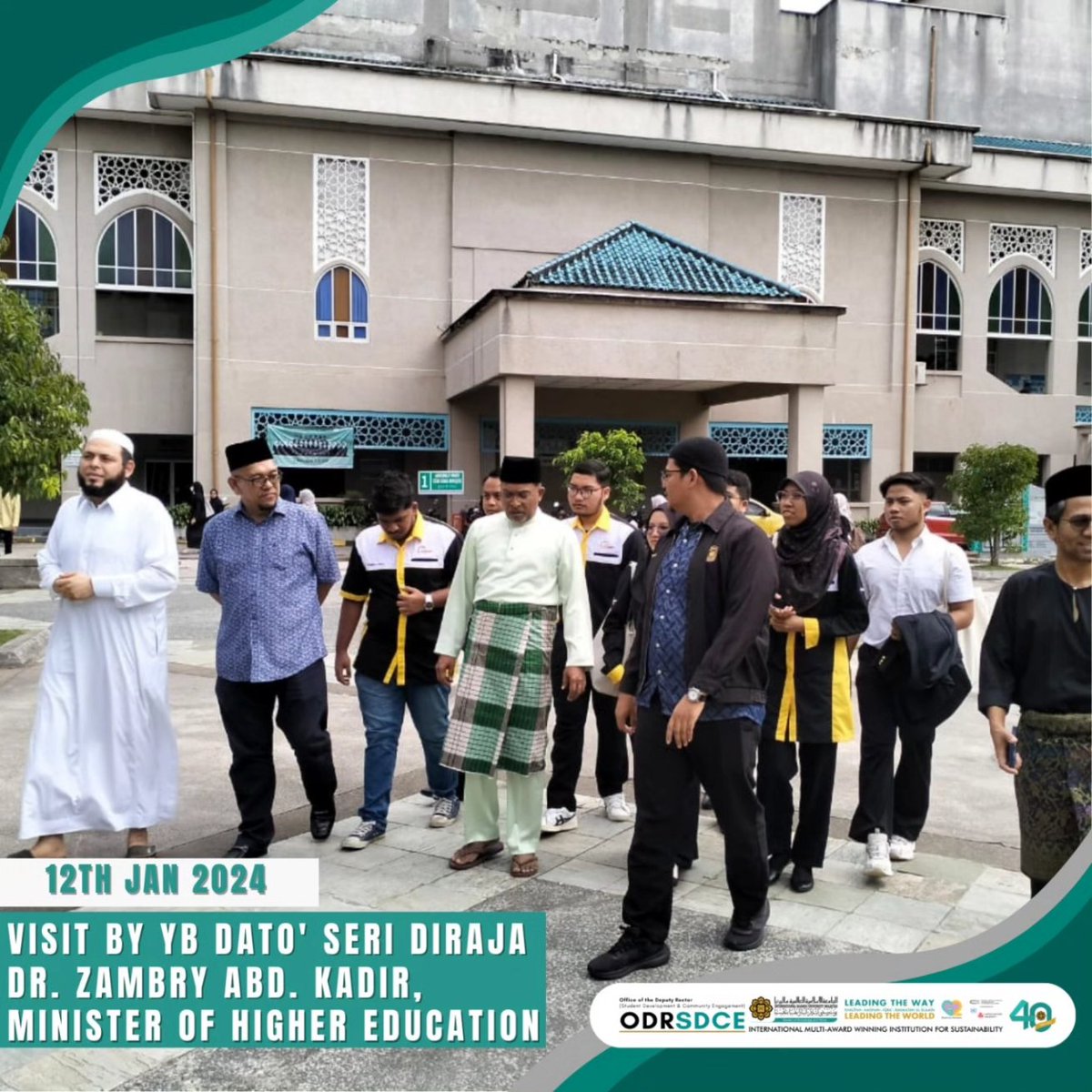 odrsdce's tweet photo. Temu Santai YB Minister of Higher Education with IIUM communities.
#odrsdce
#leadingthechanges https://t.co/sG5lM1DOA0