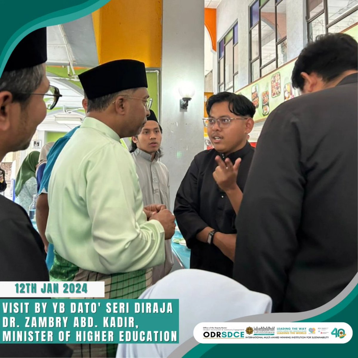 odrsdce's tweet photo. Temu Santai YB Minister of Higher Education with IIUM communities.
#odrsdce
#leadingthechanges https://t.co/sG5lM1DOA0