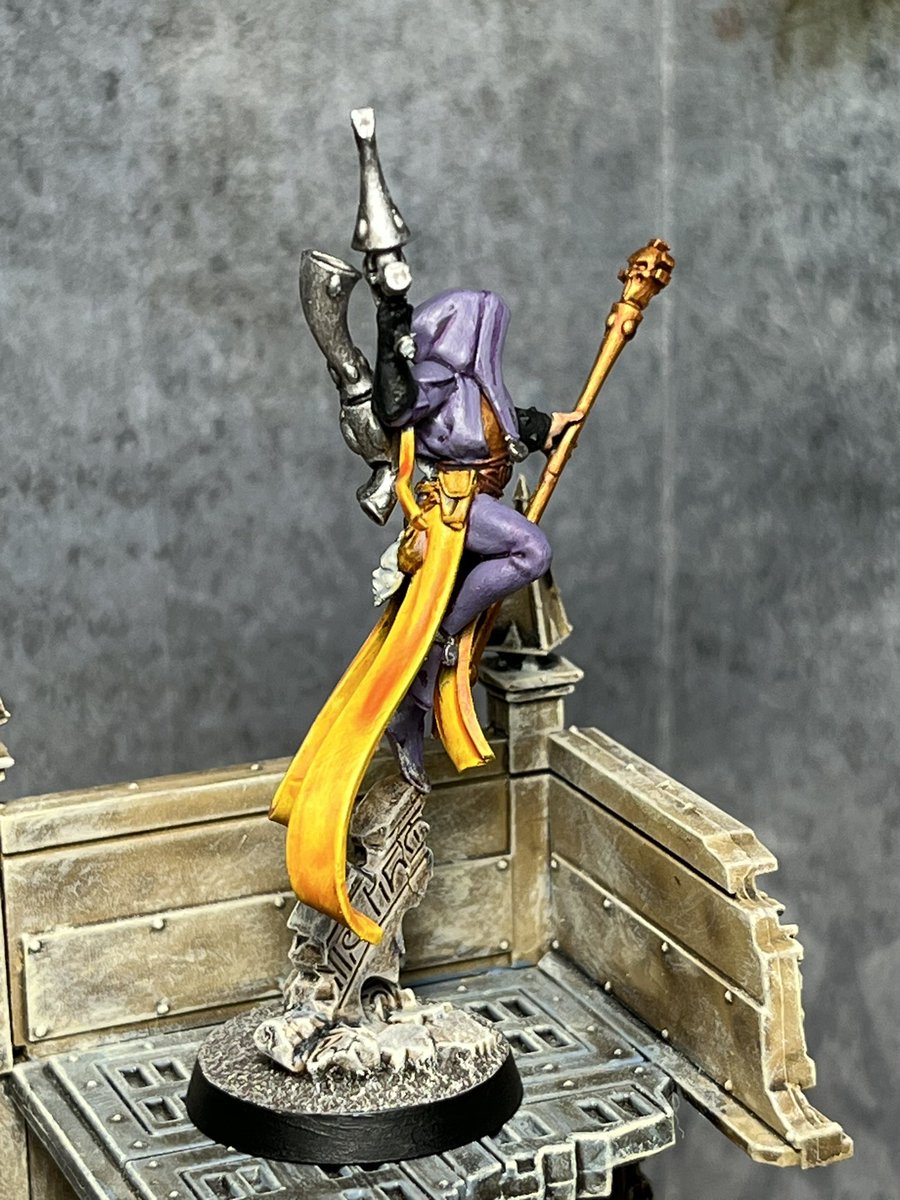 cwalker690's tweet photo. Painted my Shadowseer - Kill Team is complete now. #warhammer40k #WarhammerCommunity https://t.co/GuVEeLeriK