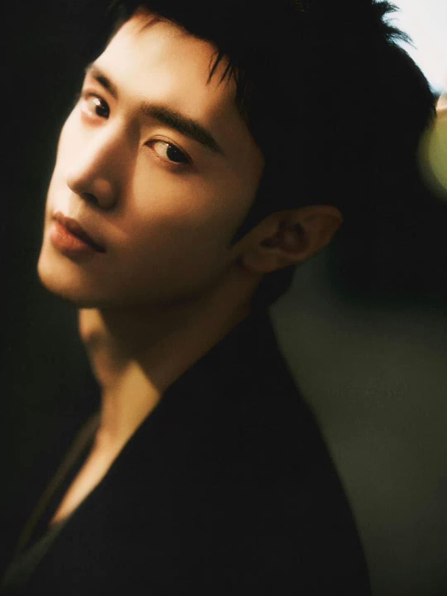 KWintwah's tweet photo. Chen Zheyuan for Weibo Night 🖤

#ChanZheyuanxWeiboNight2023
#WeiboNight2023 https://t.co/wD4E2rypOs